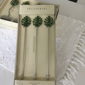 Pottery Barn Palm Leaf Cocktail Stir Sticks in Green and Silver
